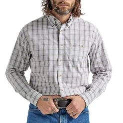 Wrangler Men's George Strait Long Sleeve Button Down